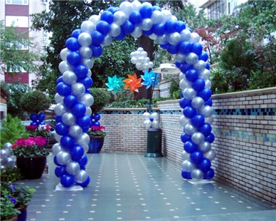 parti giriş kapı balon süslemesi